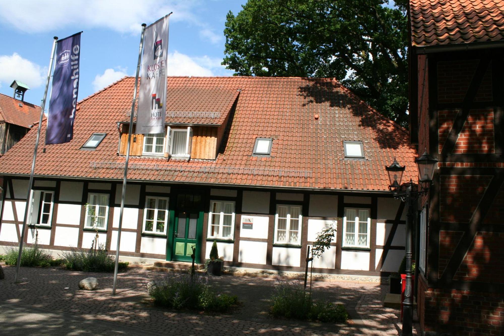 Hotel Am Kloster Wienhausen Exterior photo